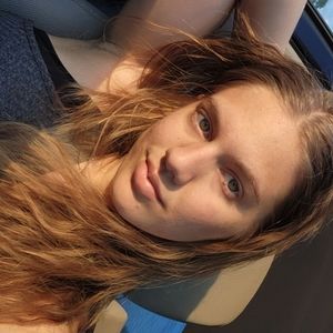 Meet your Posher, Caralee